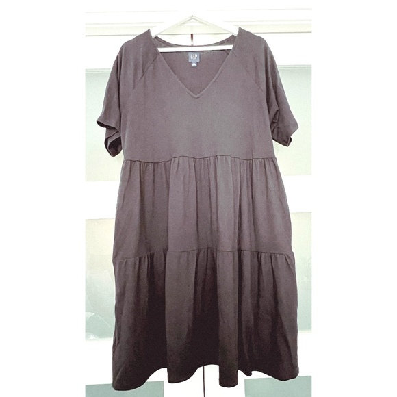 GAP  |  Tiered Midi Dress - Picture 1 of 5
